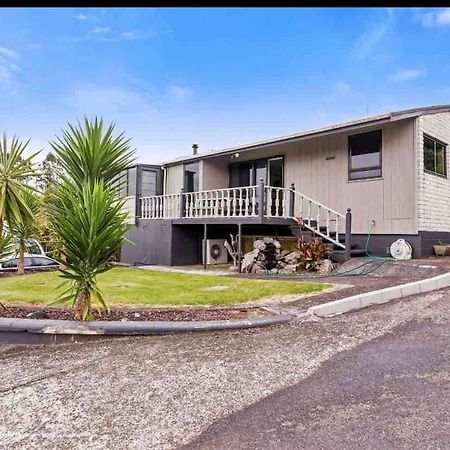 Mountain Top Kiwi Star Holiday Home Rotorua Exterior photo