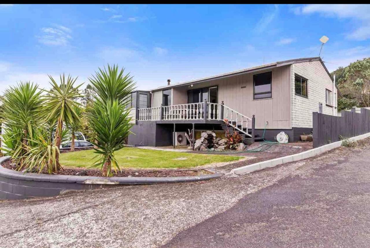Mountain Top Kiwi Star Holiday Home Rotorua Exterior photo