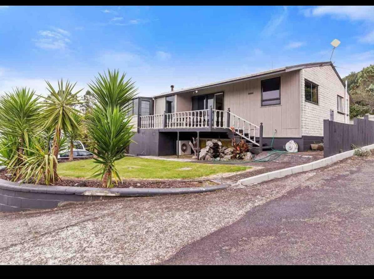 Mountain Top Kiwi Star Holiday Home Rotorua Exterior photo